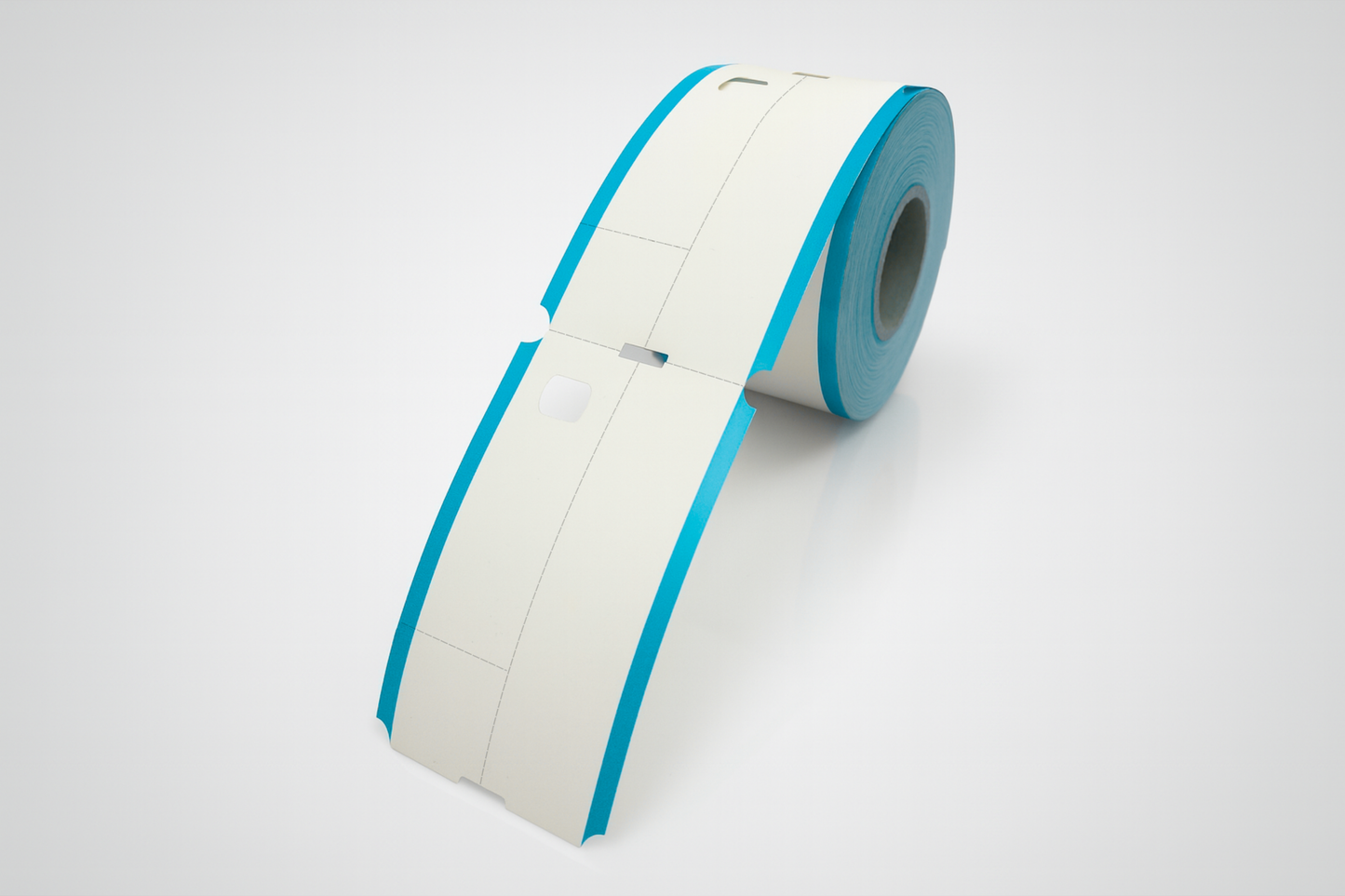 Třídílné termální vstupenky do šatny na roli