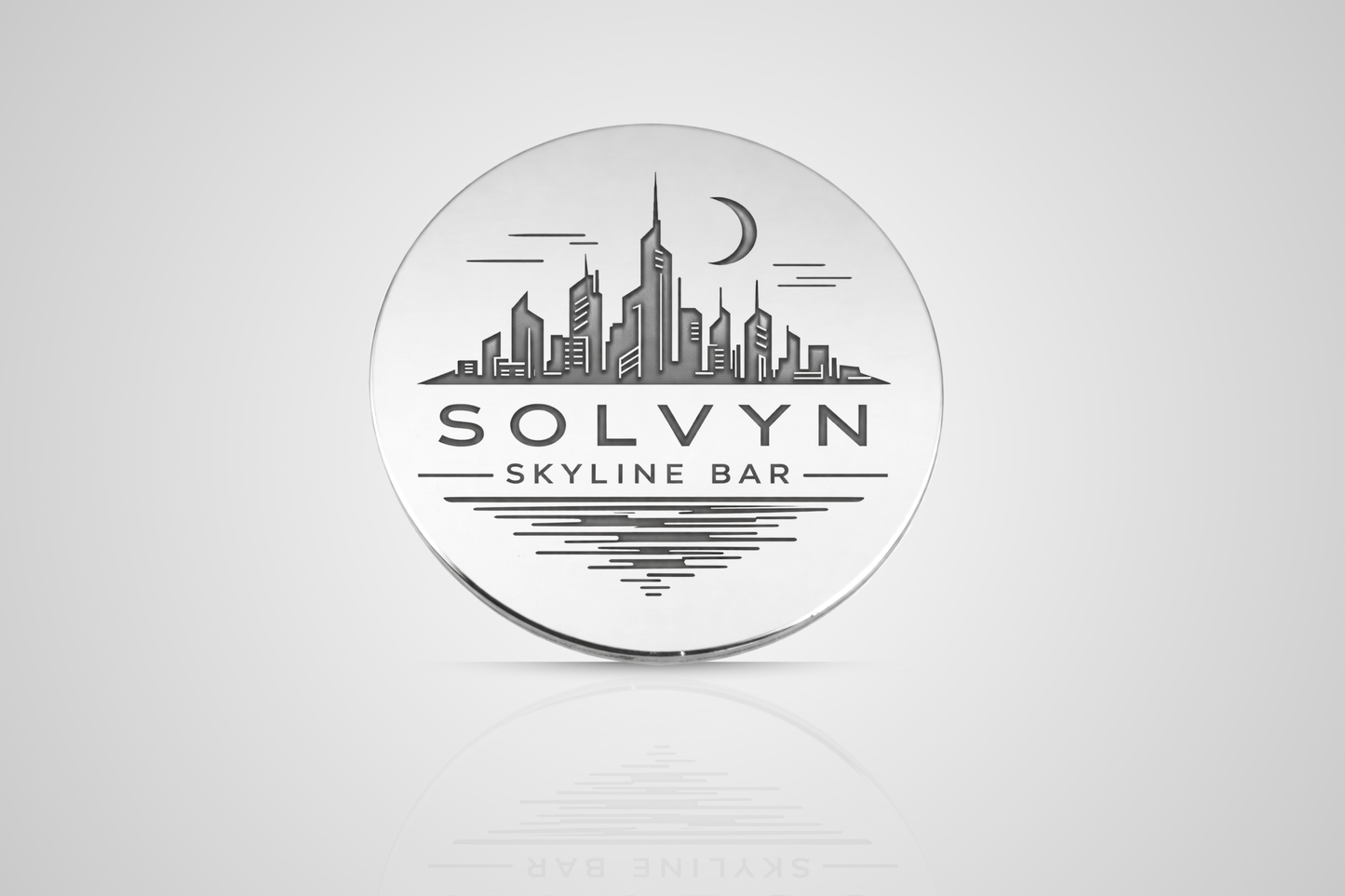 Kovové žetony ve stříbrné barvě s gravírovaným logem od JM Band®